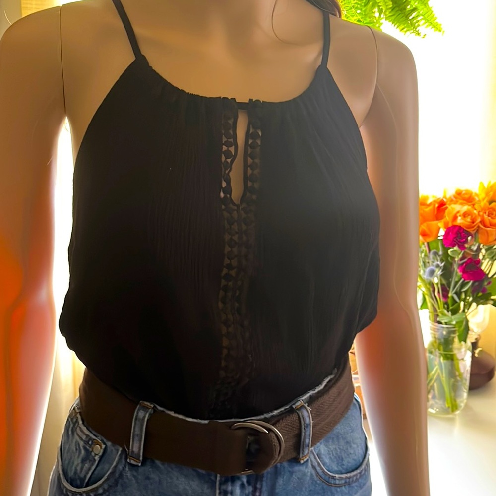 Ambiance Apparel Women Black Sleeveless Blouse Large with crotchet peek-a-boo.